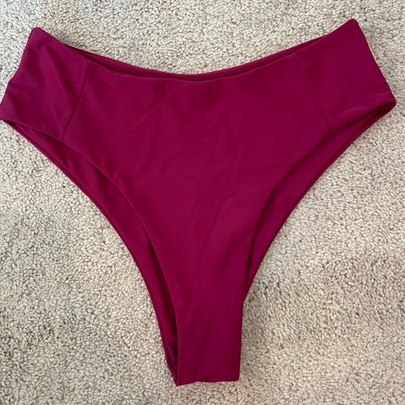 NWOT Zaful Maroon Bikini Bottoms - Picture 5 of 5